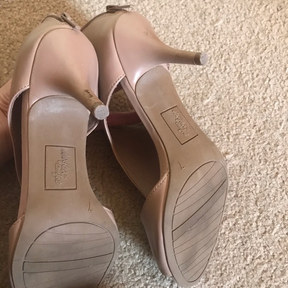 Cute nude heels - Picture 5 of 6